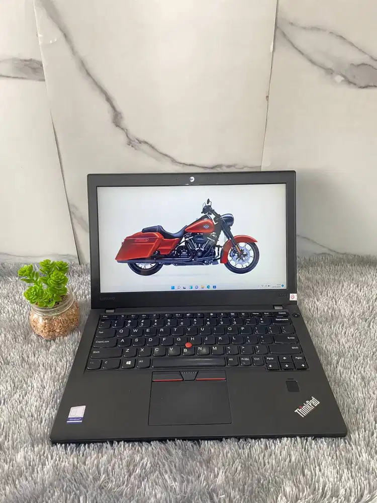 LENOVO THINKPAD X270  INTEL CORE I5-7300U RAM 8 GB SSD 256 GB