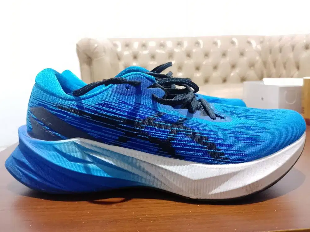 SEPATU ASICS NOVABBLAST 3