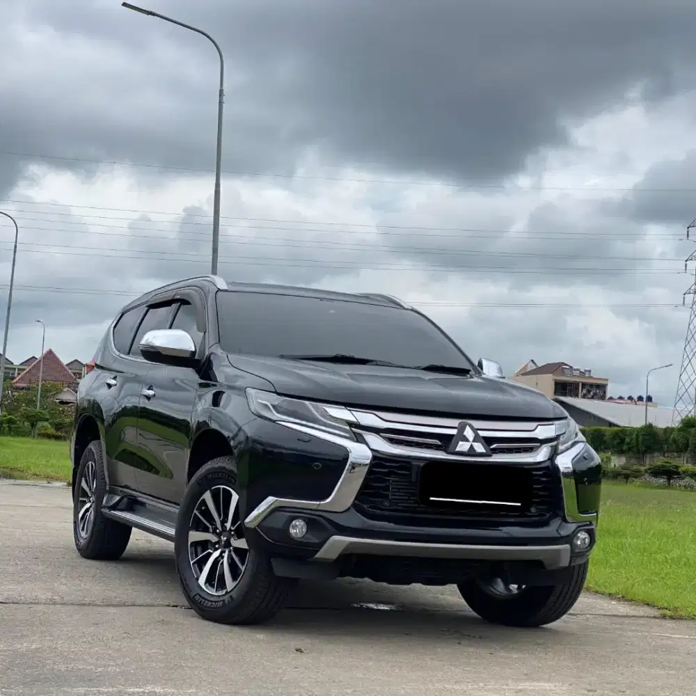Dijual Mitsubishi Pajero Sport 2.4 Dakar 4x2 Solar AT 2018