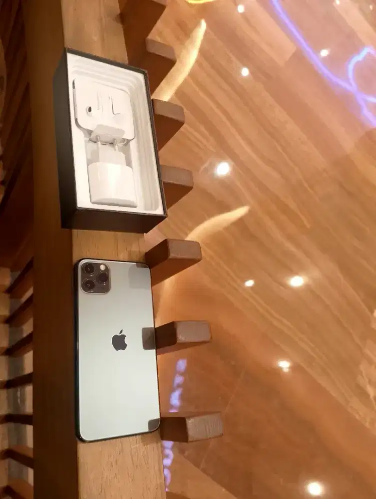 Iphone 11 pro max 256gb done baru