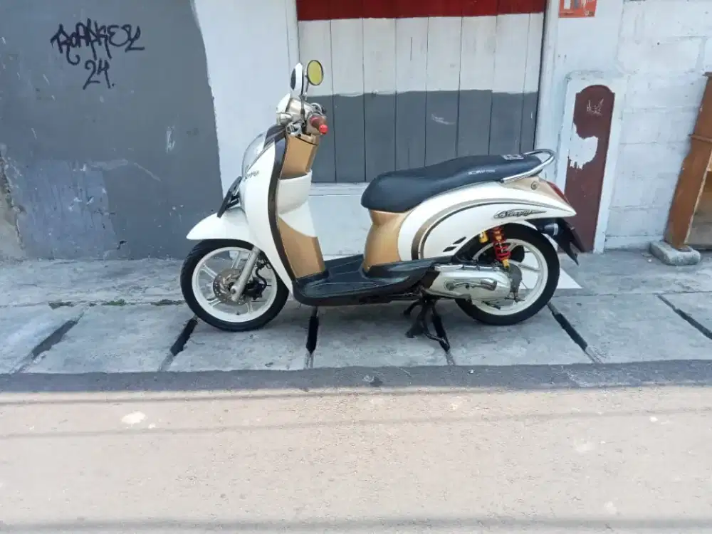 Di jual Honda Scoopy th 2012
