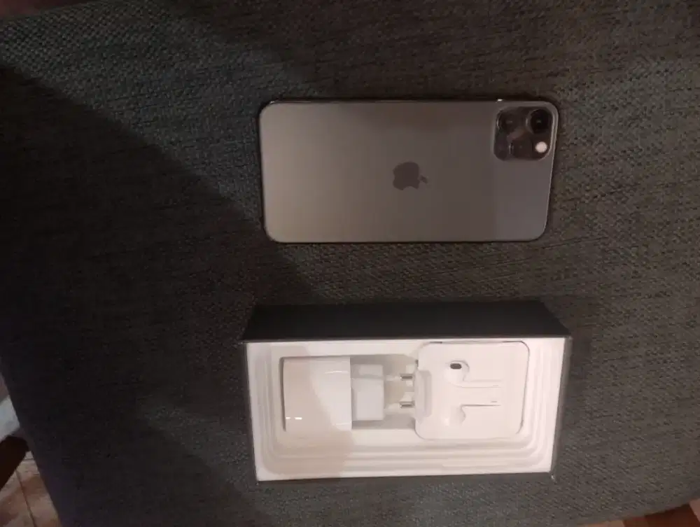 Iphone 11 pro max 256gb halah apple new