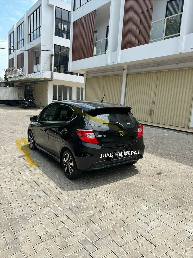 Honda Brio 2021 Matic Jual BU Cepat Pemakai