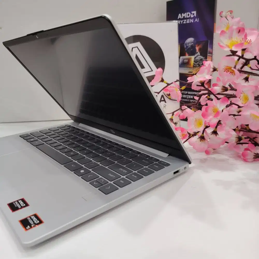 HP OMNIBOOK 3 NG AI HA0336AU 14 RYZEN AI 5 340 24GB 512GB W11+OHS