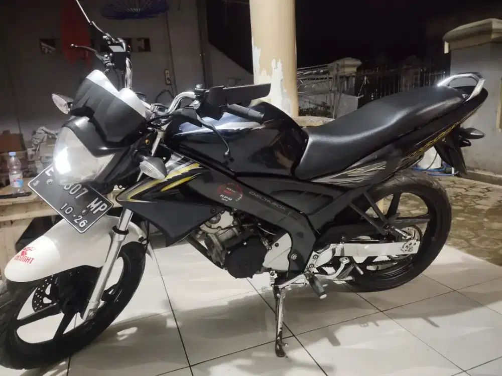 Vixtion 3CI 2011 hitam