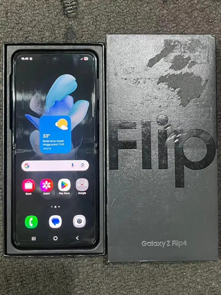 Samsung Z Flip 4 8/512GB Fullset Nominus