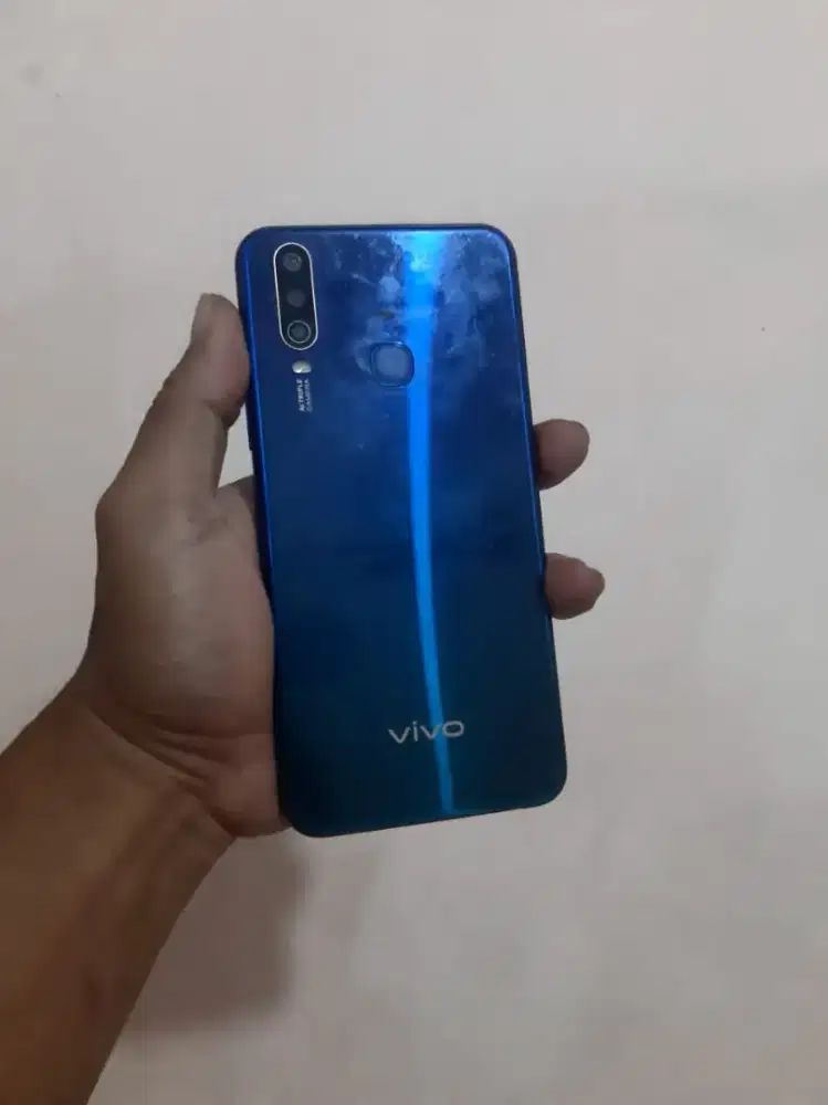 Vivo y12 warna biru