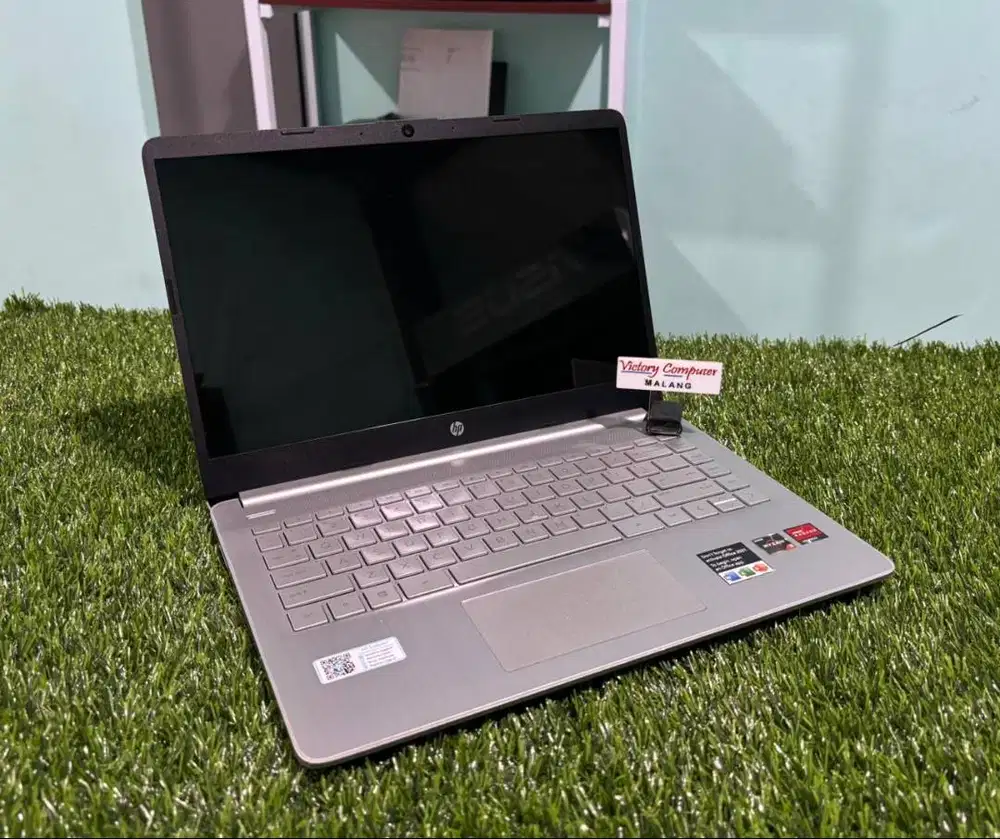 Laptop HP 14s-fq AMD Ryzen 3 RAM 8Gb SSD VGA Radeon 2GB