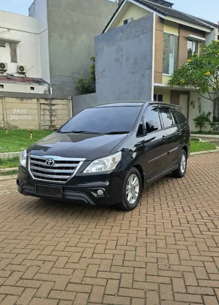 Innova g at 2012 diesel km low