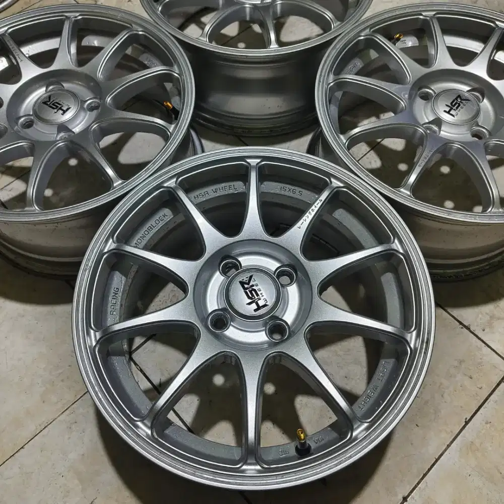Velg hsr ring 15 pcd 4x100 lebar 6.5 et 42 like new