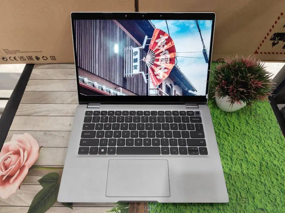 Laptop  DELL Latitude 5320 Intel Core i7-1185G7 RAM 16GB SSD 256GB