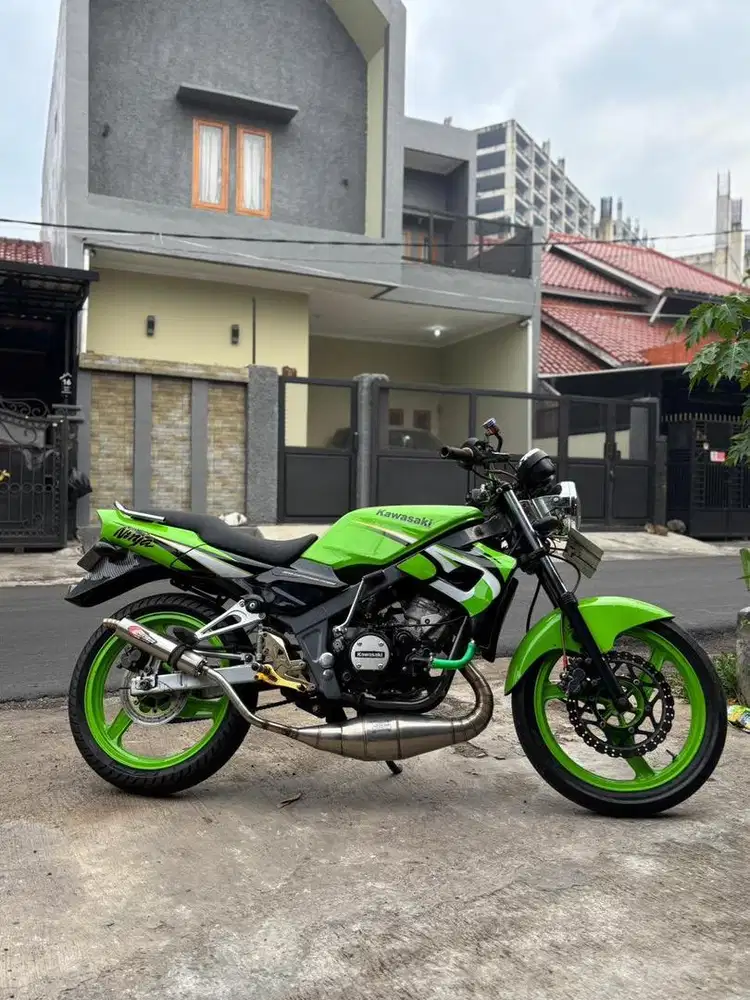 Kawasaki Ninja J 150