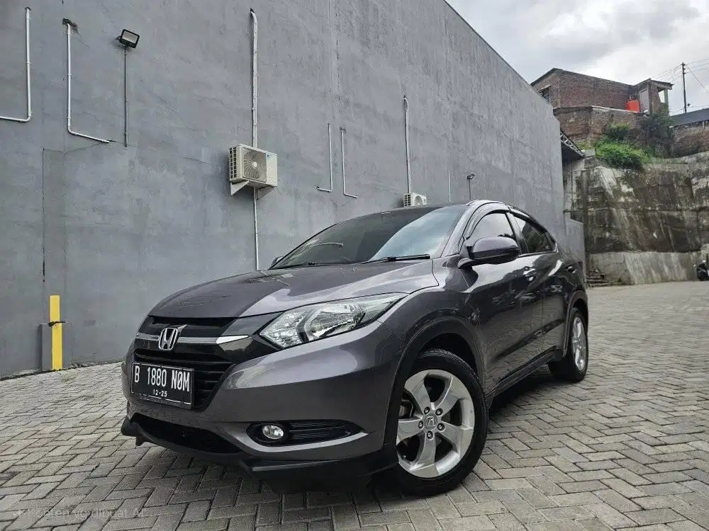 honda hrv e at 2015