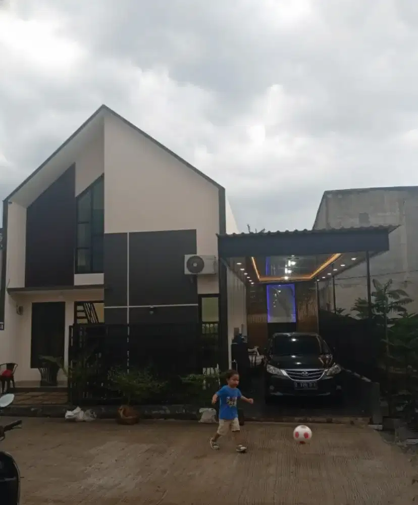 Rumah bebas banjir dekat stasiun depok