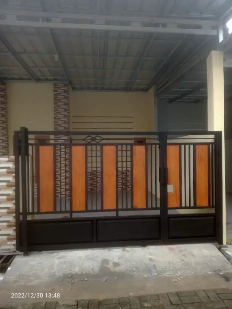 Pagar besi minimalis