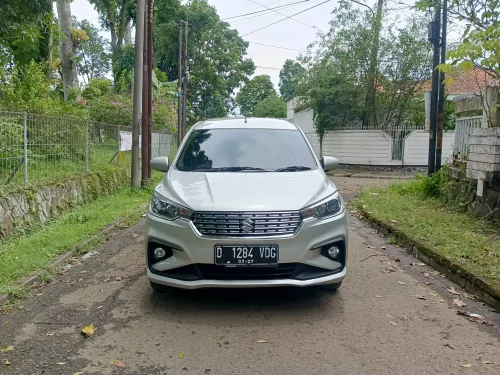 Suzuki Ertiga GL matic 2022 silver siap pakai