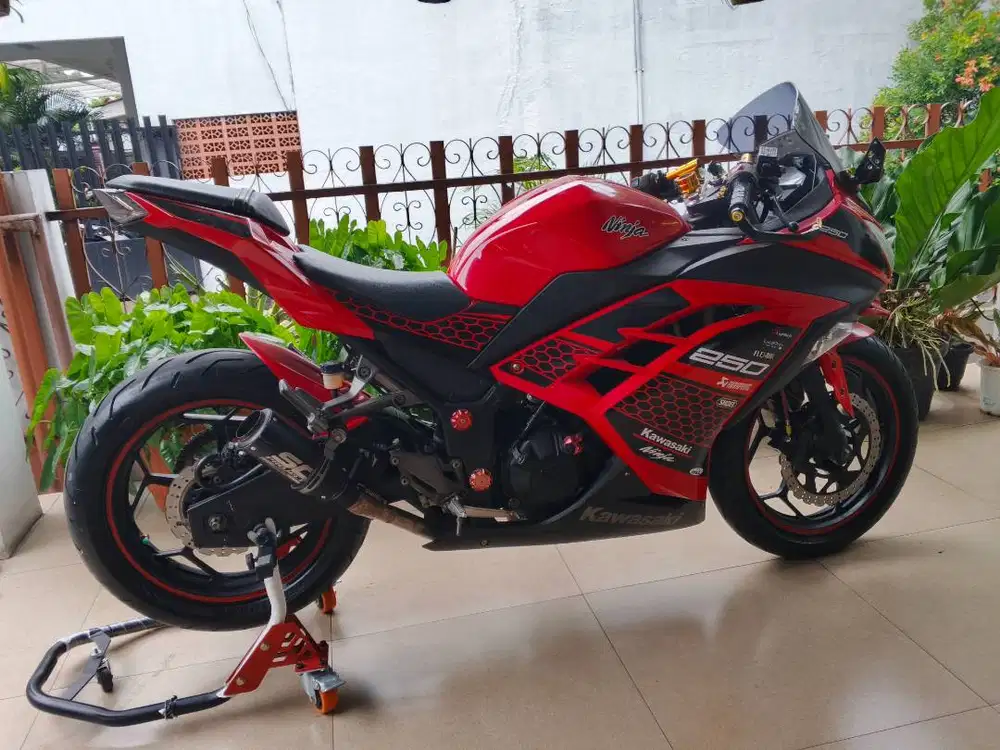 Kawasaki Ninja 250 Fi - 2013