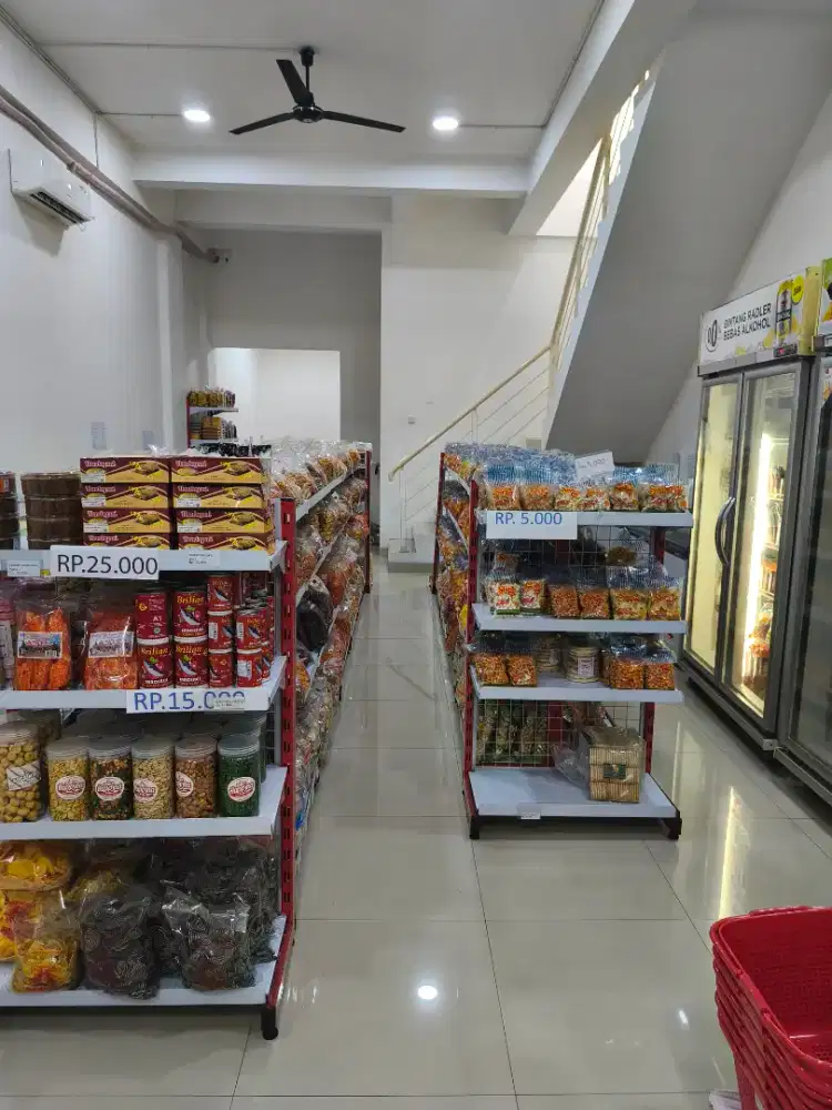Lowongan Pekerjaan Karyawan Toko Snack