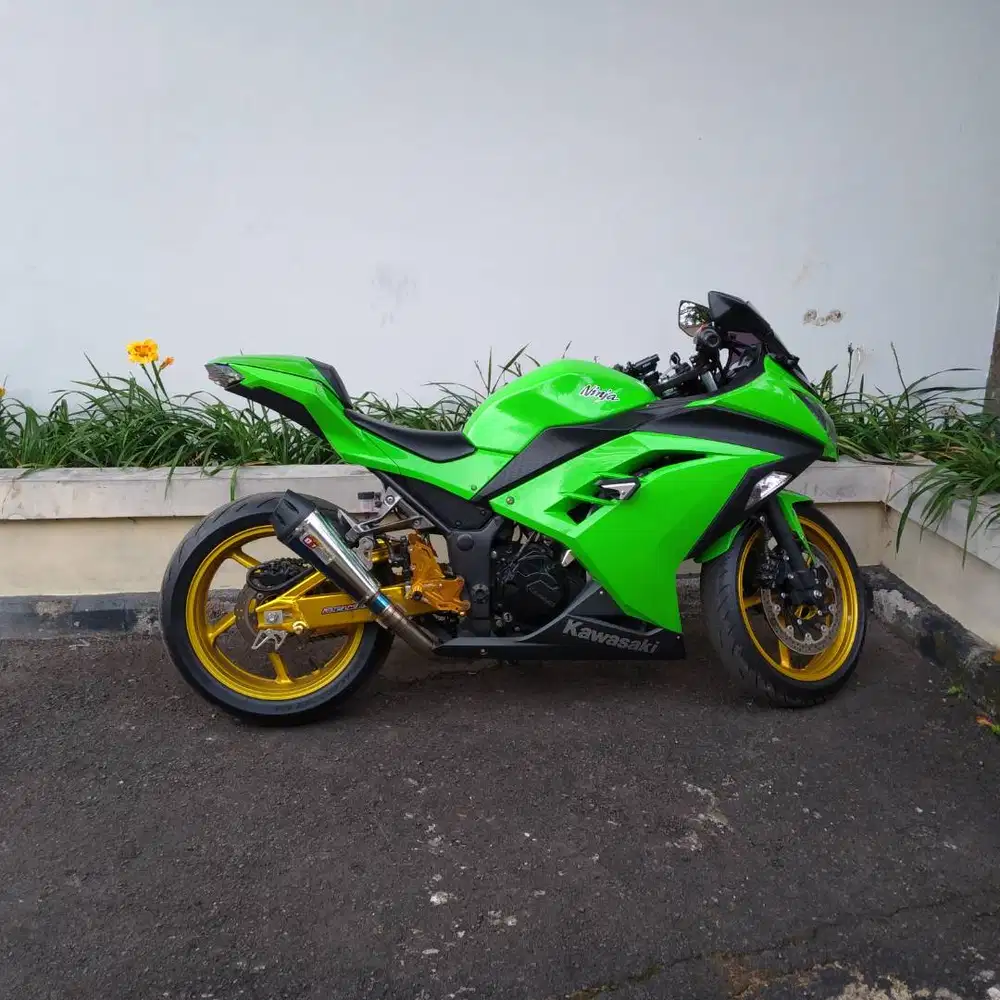 Di jual ninja 250 fi hijau 2017 modif
