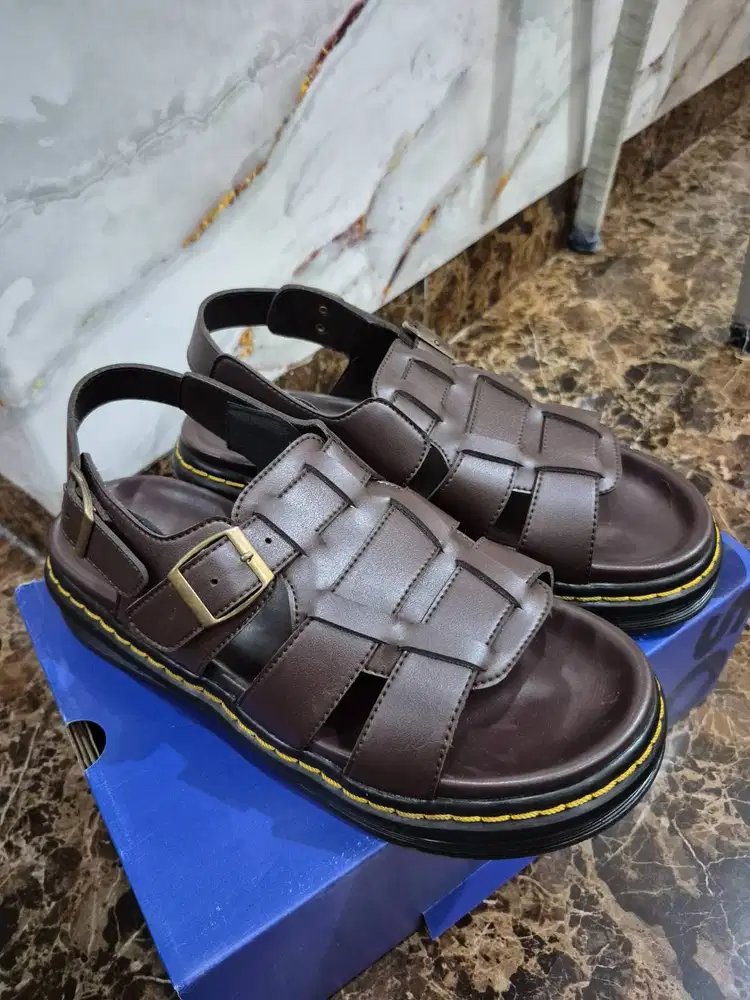 Sepatu Sandal Kulit / Leather merk Osgood