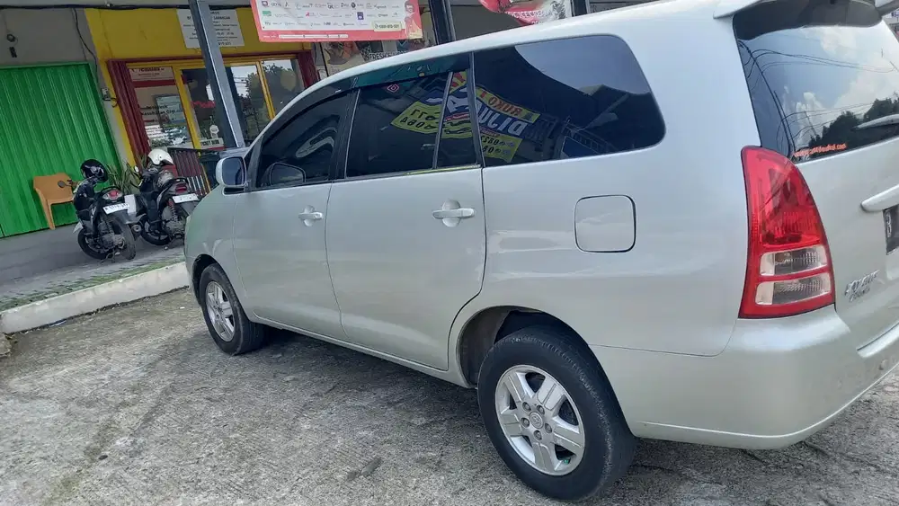 Toyota Kijang Innova 2007 Bensin