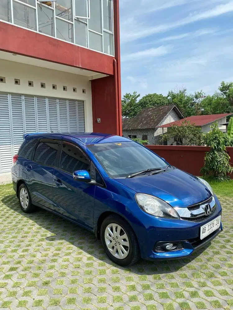 HONDA MOBILIO E M/T
