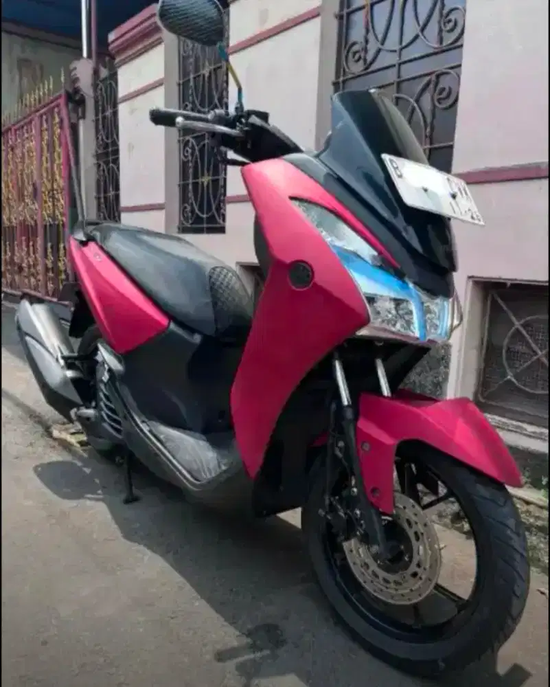 YAMAHA LEXI 125 2018 MERAH