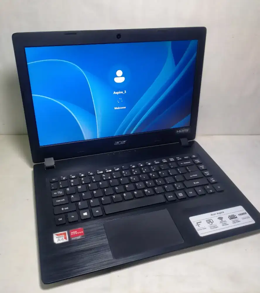 Laptop Acer Aspire3 RAM 8GB/SSD 240GB