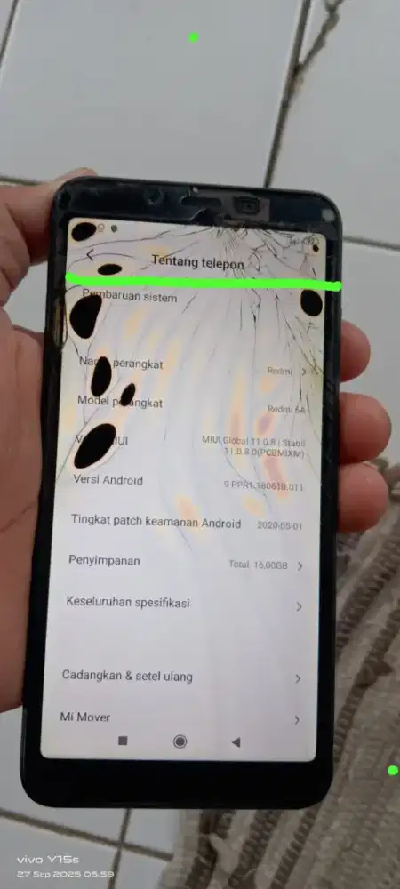 Redmi 6a  2/16 mnus retak noda sma yg di garis ga bisa di sentuh