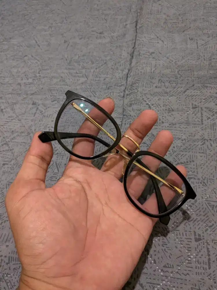 Kacamata polaroid original