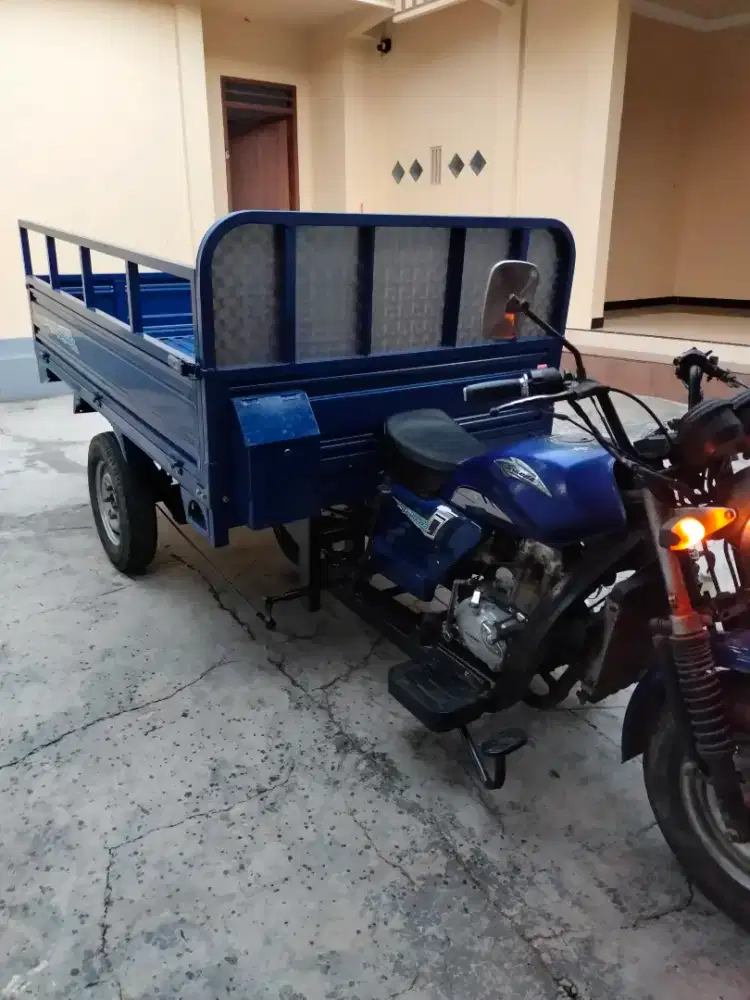 Dijual Motor Roda3 Kaisar triseda 150cc thn 2013, tulungagung