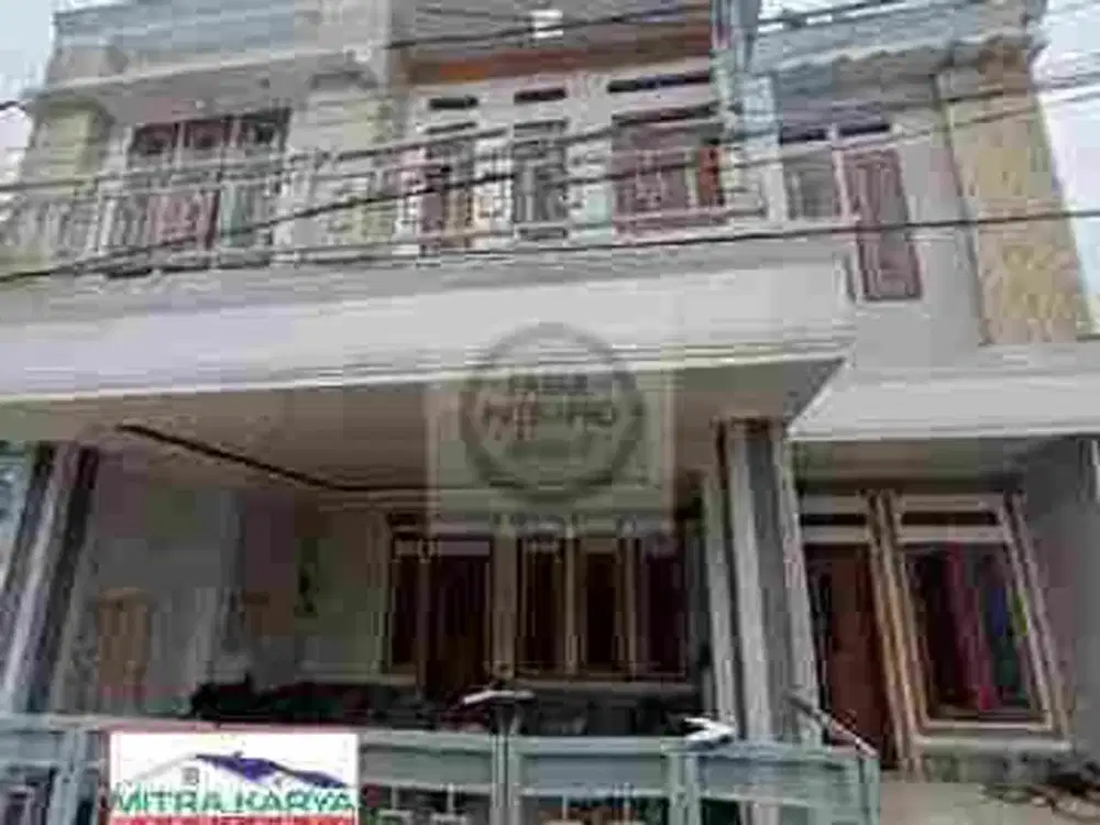 rumah 2,5 lantai siap huni dkt jakarta timur, di bintara Bekasi Barat