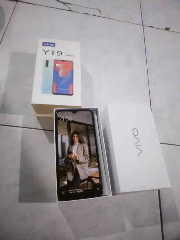 Vivo Y19 Fullset nomin pemakaian 2bln