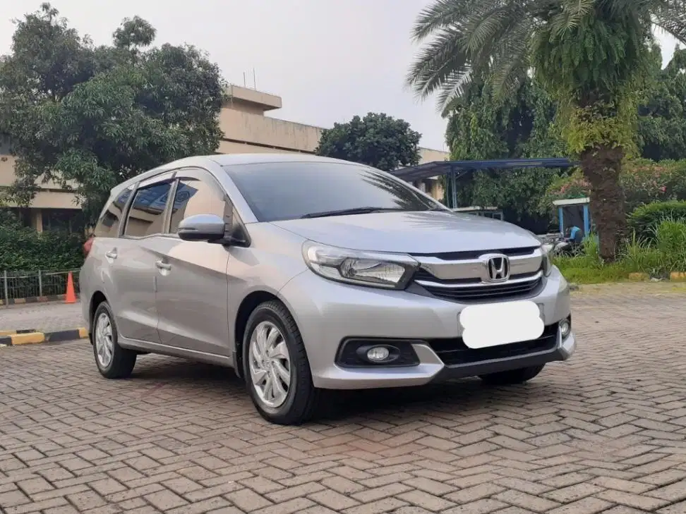 Honda Mobilio 1.5 E Bensin-AT 2017 Abu