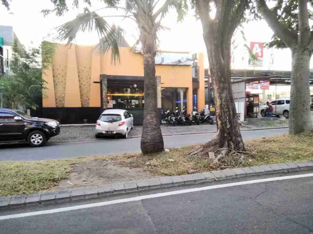 DIJUAL/DISEWAKAN BANGUNAN KOMERSIAL AREA CITRALAND SURABAYA BARAT ROW JALAN KEMBAR STRATEGIS