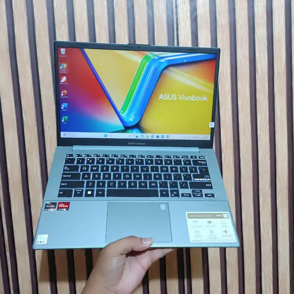 ASUS VIVOBOOK GO 14 RYZEN 3 7320