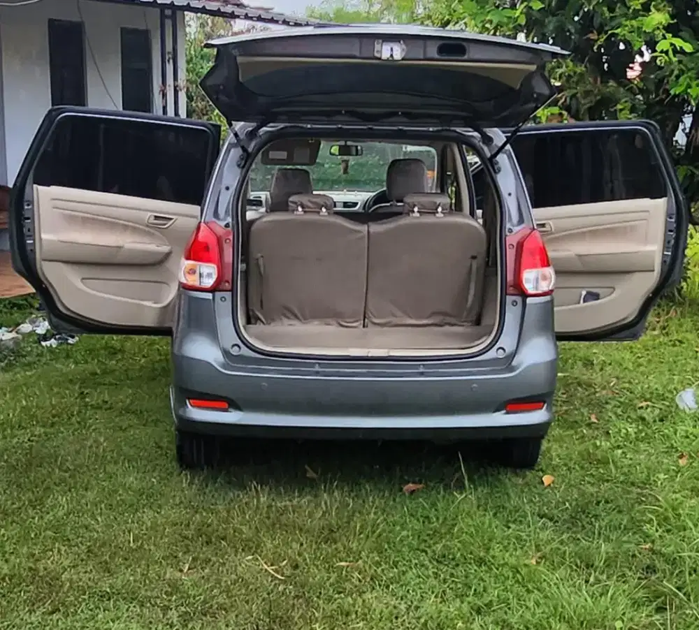 SUZUKI ERTIGA GL MATIC TAHUN 2016