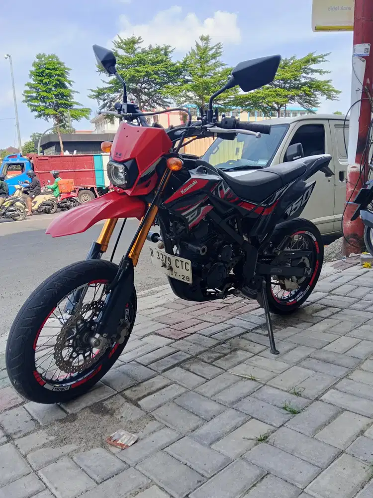 Kawasaki D-Tracker SE Supermoto 2023