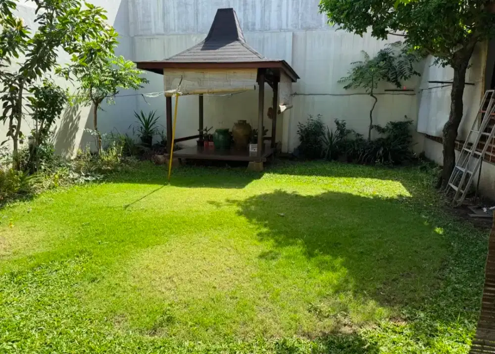 RUMAH MEWAH GAYUNGSARI 
Siap huni