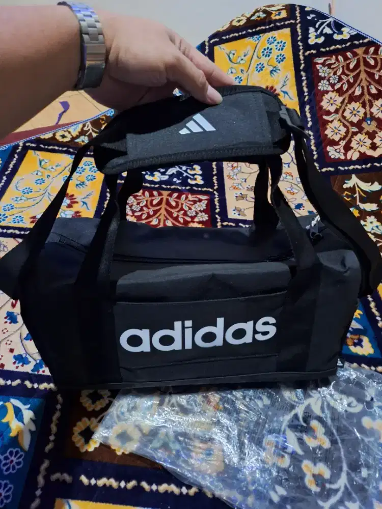 Tas Gym Duffle Travel bag Adidas Original Like New