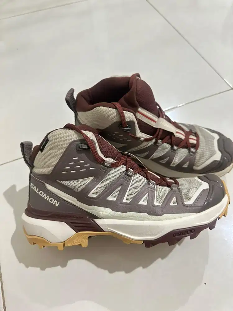 Jual sepatu gunung salomon original