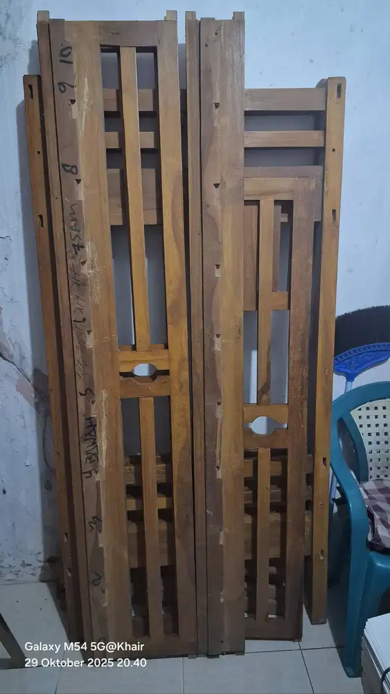 di jual ranjang tingkat/kayu mahoni