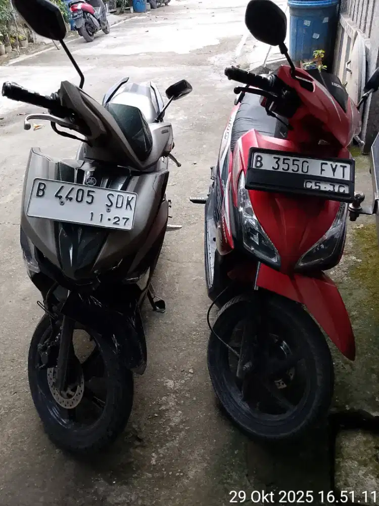Vario fi injeksi merah 1015