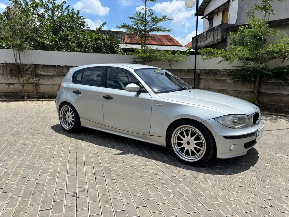 Bmw E87,116i/AT
