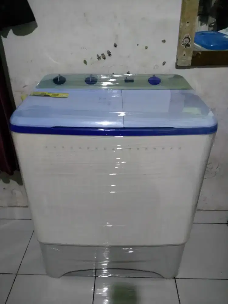 Mesin cuci merek Politron kap 8kg