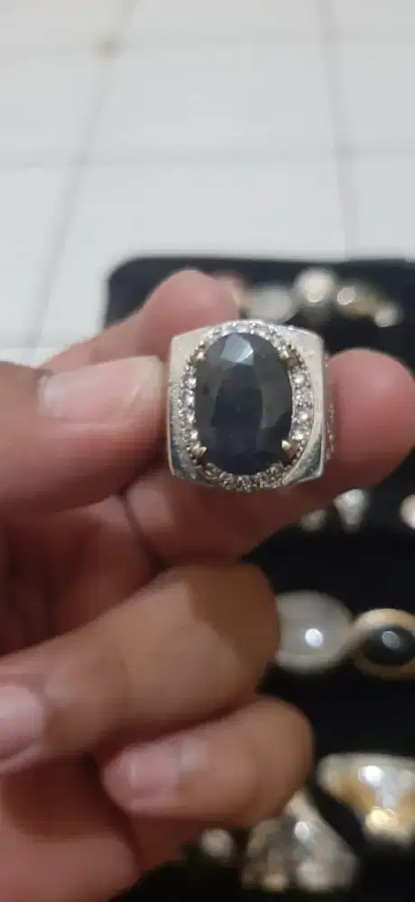 Green sapphire mewah