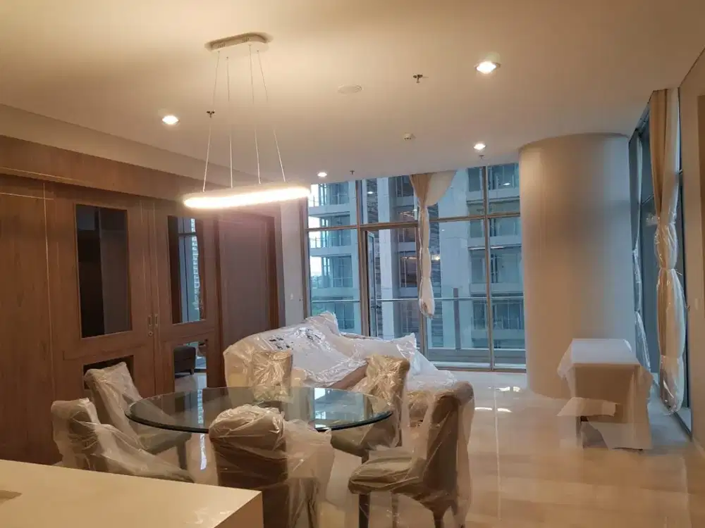 Dijual Cepat Apartment Verde Full Furnish 3 Br Private Luas 230 m2  Lift Pet Friendly Jakarta Selatan