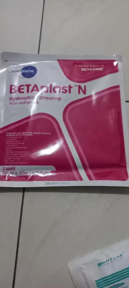 Betaplast & Allevyn (2 merek)