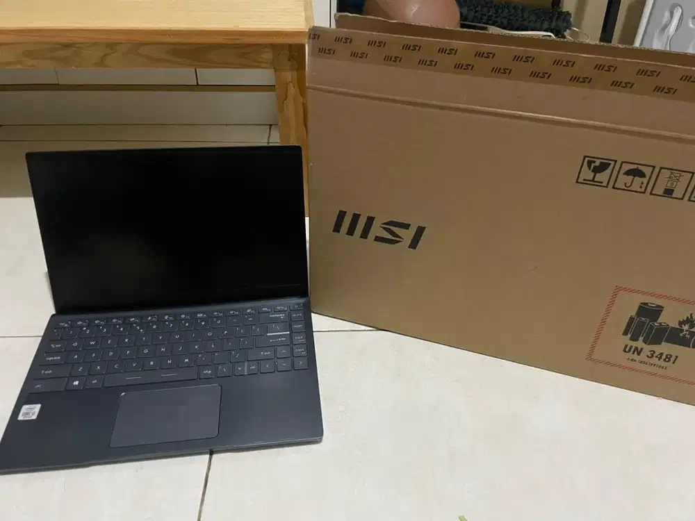 Laptop Pelajar merk MSI Modern 14 B10MW core i3 gen 10th