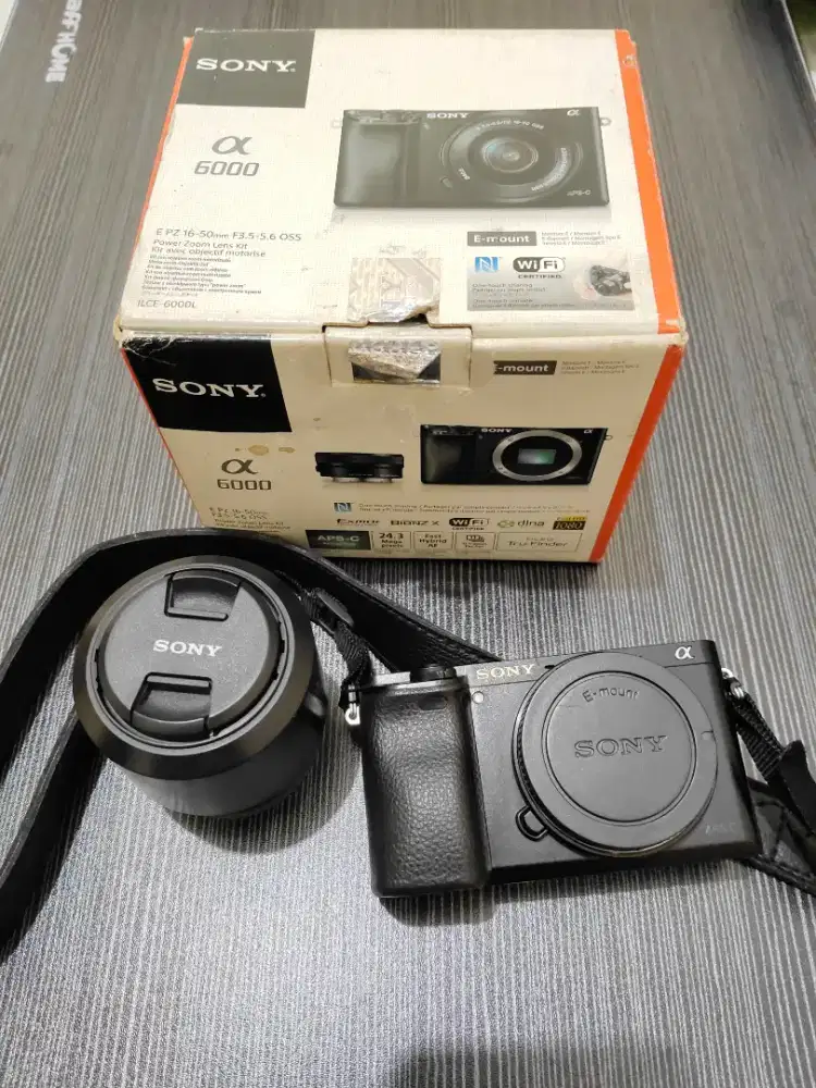 Sony A6000 + Lensa Sony E 50mm F 1.8 OSS
